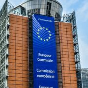 Commissione europea: via libera agli aiuti per il trasporto commerciale mediante autobus