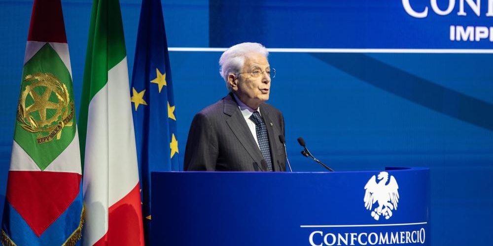 MATTARELLA: “GRAZIE PER QUELLO CHE AVETE FATTO, GRAZIE PER QUELLO CHE SIETE”