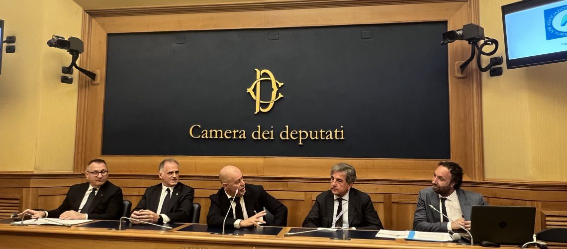 Bus Turistici: il convegno di An.bti Confcommercio apre la strada al tavolo condiviso Comuni, Istituzioni e categoria