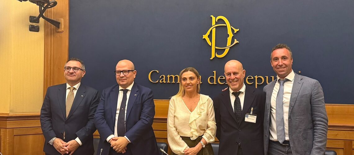 Carenza di autisti nel trasporto turistico: AN.BTI-Confcommercio porta il tema in Parlamento
