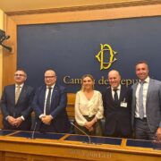 Carenza di autisti nel trasporto turistico: AN.BTI-Confcommercio porta il tema in Parlamento