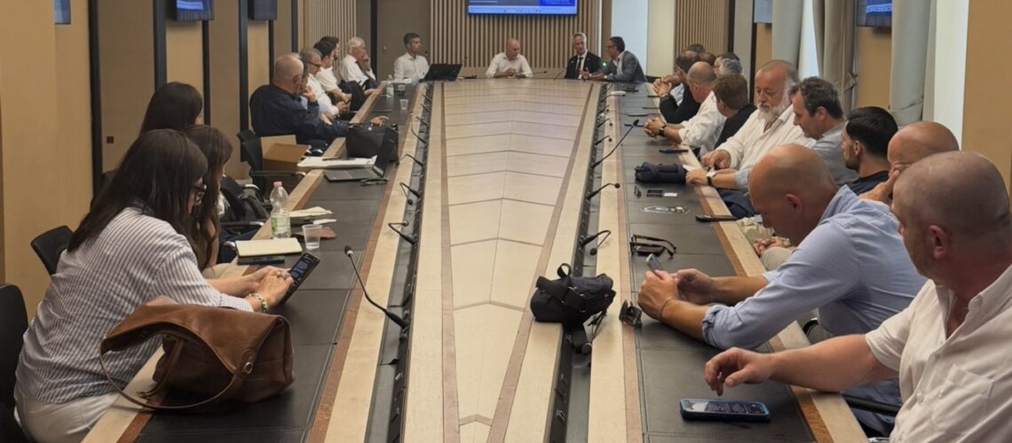 Bus turistici,&nbsp;Croatti&nbsp;(M5S): “Settore strategico per mobilità, turismo e sostenibilità”